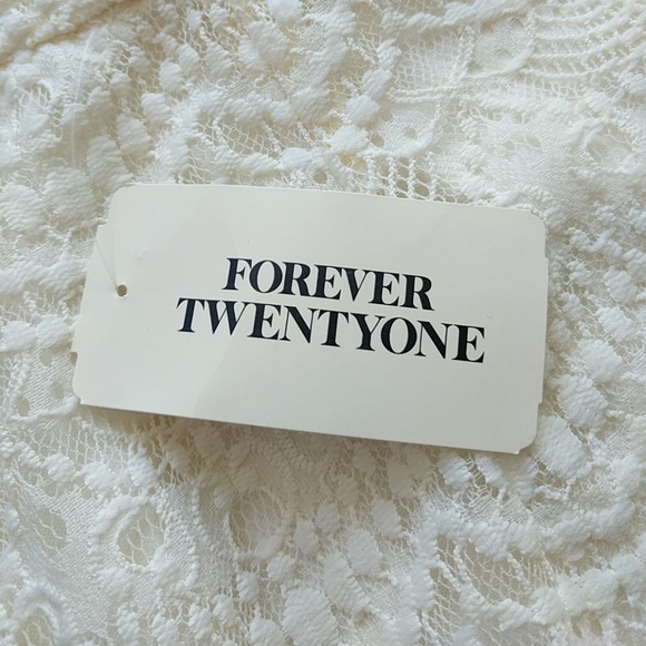 Skirt - Picture 2 of 6